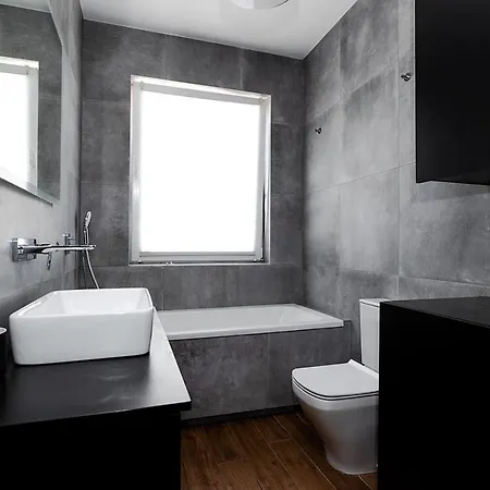 Wola-odolany Luxe Apartment Warsaw